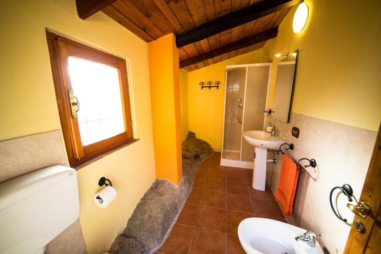 B&B I Menhir Sorgono Kültér fotó