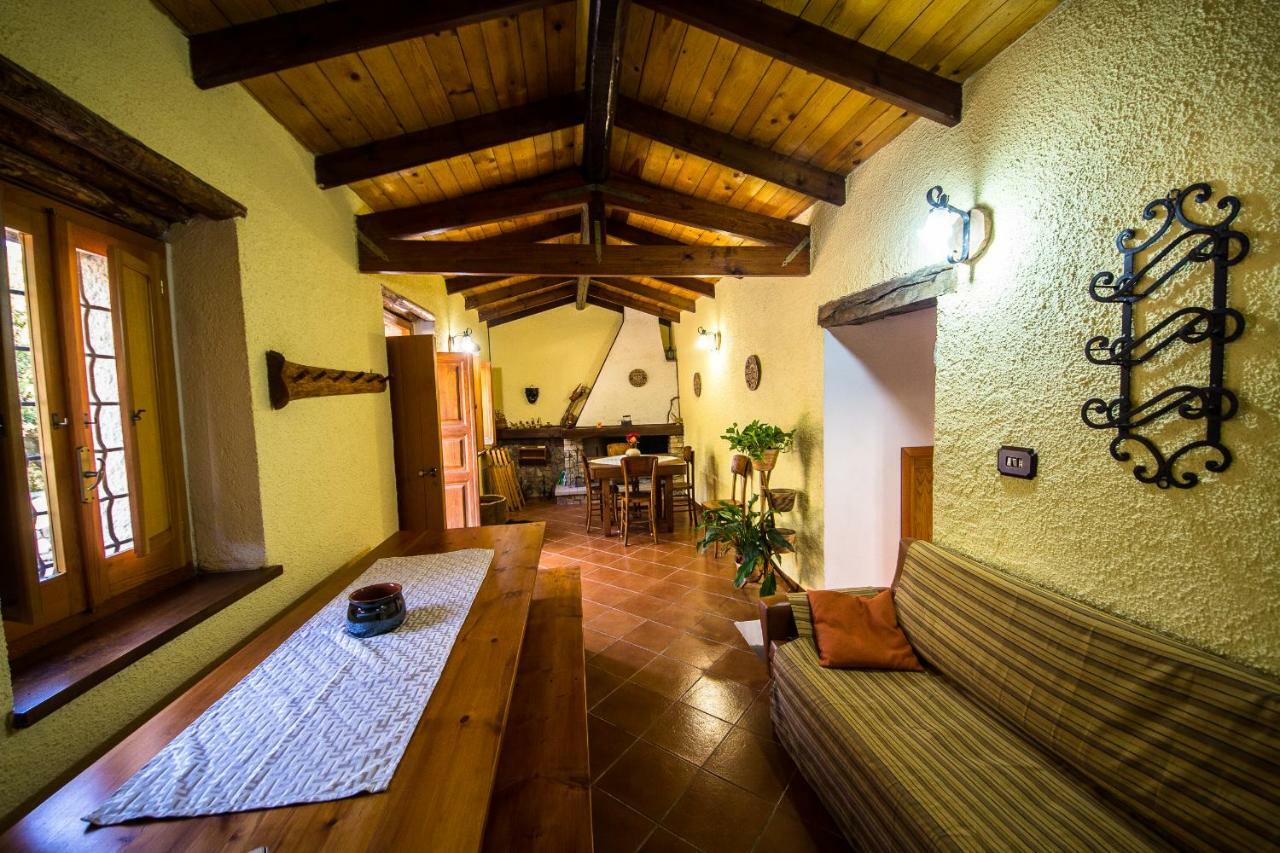 B&B I Menhir Sorgono Kültér fotó